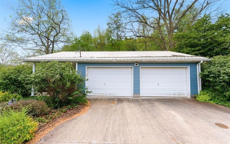 120 Center Highlands Road, Waynesburg, 15370, 4 Bedrooms Bedrooms, ,2 BathroomsBathrooms,Residential,For Sale,Center Highlands Road,1755550