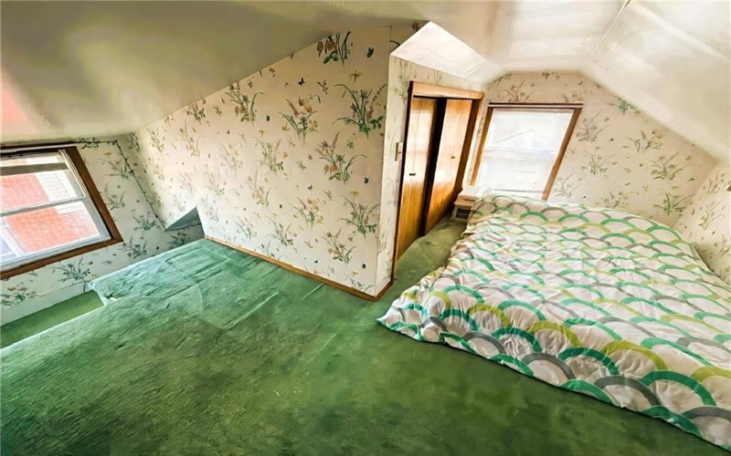 213 6th Street, 15697, 15697, 3 Bedrooms Bedrooms, 6 Rooms Rooms,3.1 BathroomsBathrooms,Residential,For Sale,6th Street,1755588