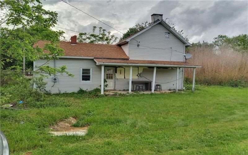 212 Dupont Ln, Uniontown, 15401, 3 Bedrooms Bedrooms, ,1.1 BathroomsBathrooms,Residential,For Sale,Dupont Ln,1755674