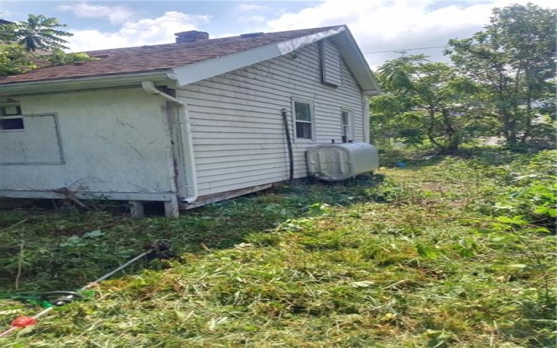 212 Dupont Ln, Uniontown, 15401, 3 Bedrooms Bedrooms, ,1.1 BathroomsBathrooms,Residential,For Sale,Dupont Ln,1755674