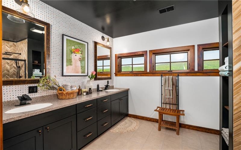 311 Derry Ridge Road, Ligonier, 15658, 5 Bedrooms Bedrooms, 11 Rooms Rooms,4.1 BathroomsBathrooms,Residential,For Sale,Derry Ridge Road,1755694