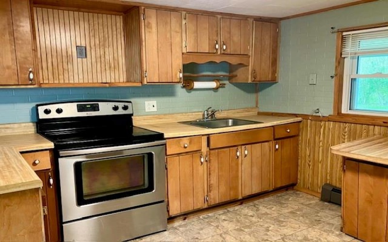 862 Main Street, Hollsopple, 15935, 4 Bedrooms Bedrooms, ,2 BathroomsBathrooms,Residential,For Sale,Main Street,1755712