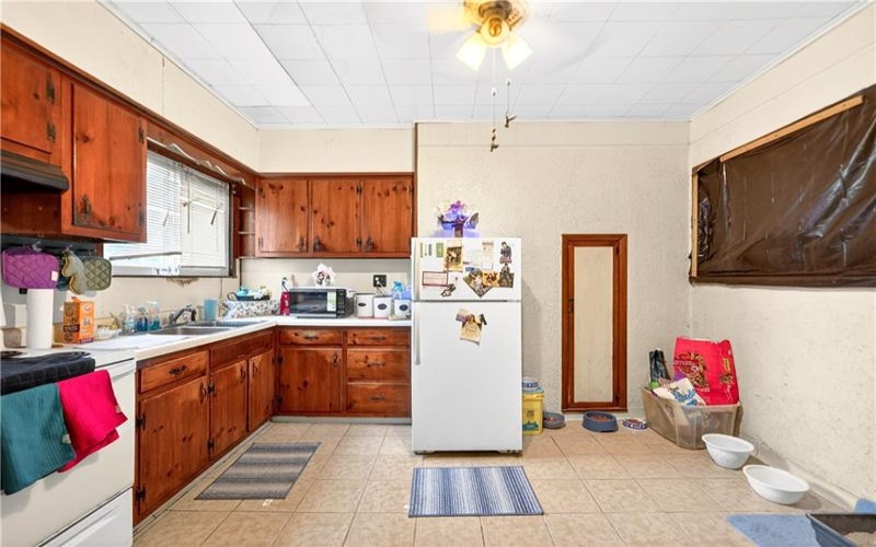 745 Wood Street, California, 15419, 3 Bedrooms Bedrooms, 6 Rooms Rooms,1 BathroomBathrooms,Residential,For Sale,Wood Street,1755834