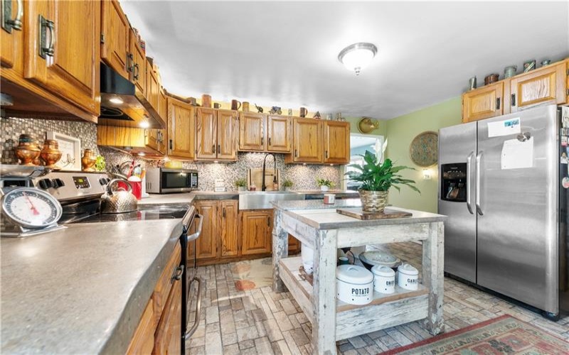 599 Brown Rd, Acme, 15610, 4 Bedrooms Bedrooms, 9 Rooms Rooms,3 BathroomsBathrooms,Residential,For Sale,Brown Rd,1755854