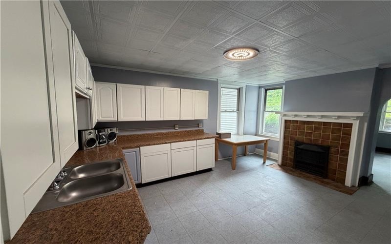 537 Thompson, Donora, 15033, 4 Bedrooms Bedrooms, 9 Rooms Rooms,1 BathroomBathrooms,Residential,For Sale,Thompson,1756875