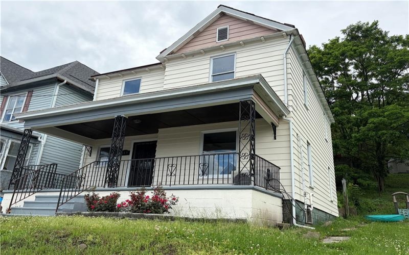 549 Thompson, Donora, 15033, 3 Bedrooms Bedrooms, 7 Rooms Rooms,1 BathroomBathrooms,Residential,For Sale,Thompson,1756894