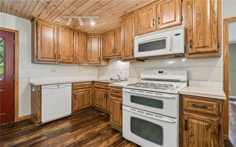 165 Valley Street, Derry, 15627, 1 Bedroom Bedrooms, 4 Rooms Rooms,1 BathroomBathrooms,Residential,For Sale,Valley Street,1756929