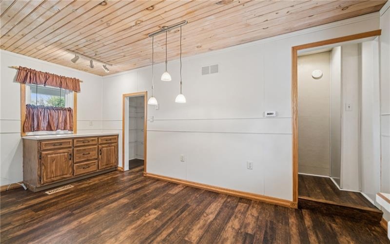 165 Valley Street, Derry, 15627, 1 Bedroom Bedrooms, 4 Rooms Rooms,1 BathroomBathrooms,Residential,For Sale,Valley Street,1756929