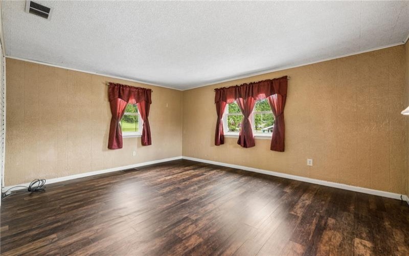 165 Valley Street, Derry, 15627, 1 Bedroom Bedrooms, 4 Rooms Rooms,1 BathroomBathrooms,Residential,For Sale,Valley Street,1756929