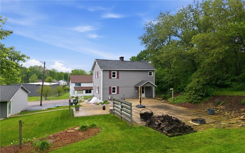 165 Valley Street, Derry, 15627, 1 Bedroom Bedrooms, 4 Rooms Rooms,1 BathroomBathrooms,Residential,For Sale,Valley Street,1756929