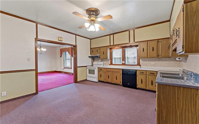 12 Short St, Avella, 15312, 5 Bedrooms Bedrooms, 9 Rooms Rooms,2 BathroomsBathrooms,Residential,For Sale,Short St,1755544