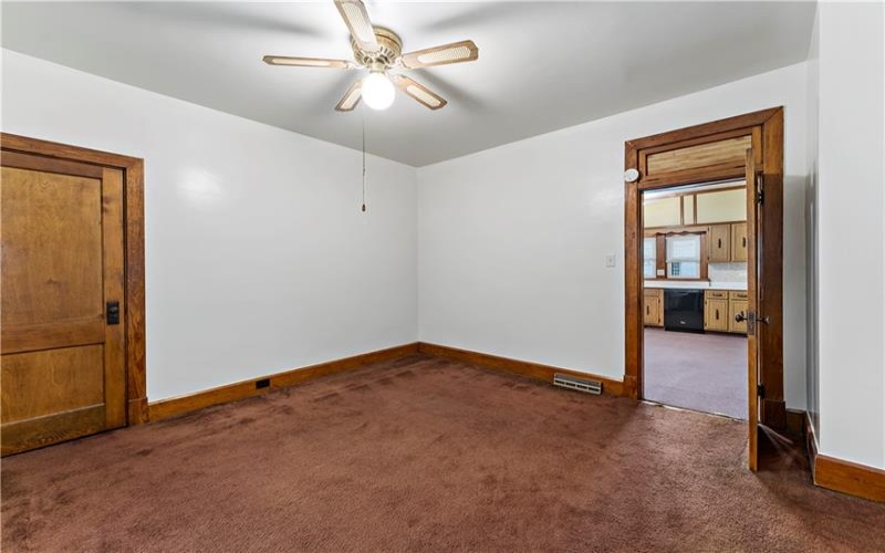 12 Short St, Avella, 15312, 5 Bedrooms Bedrooms, 9 Rooms Rooms,2 BathroomsBathrooms,Residential,For Sale,Short St,1755544