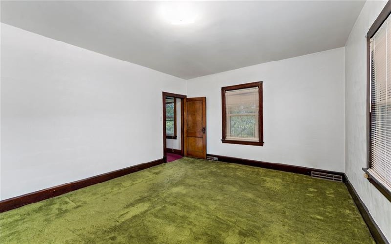 12 Short St, Avella, 15312, 5 Bedrooms Bedrooms, 9 Rooms Rooms,2 BathroomsBathrooms,Residential,For Sale,Short St,1755544