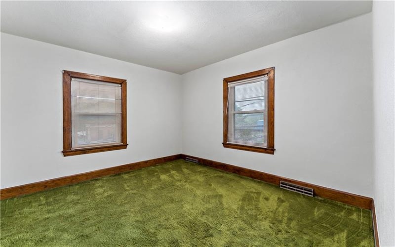12 Short St, Avella, 15312, 5 Bedrooms Bedrooms, 9 Rooms Rooms,2 BathroomsBathrooms,Residential,For Sale,Short St,1755544