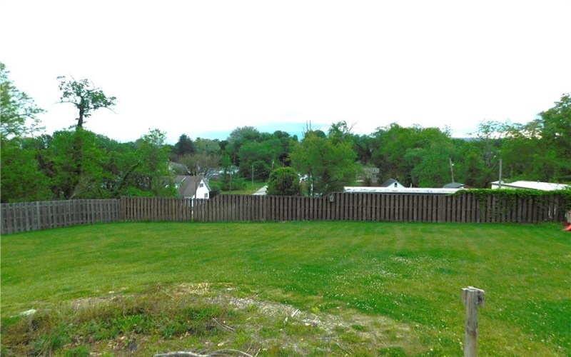 204 David Drive, Uniontown, 15401, 3 Bedrooms Bedrooms, 7 Rooms Rooms,2 BathroomsBathrooms,Residential,For Sale,David Drive,1756878
