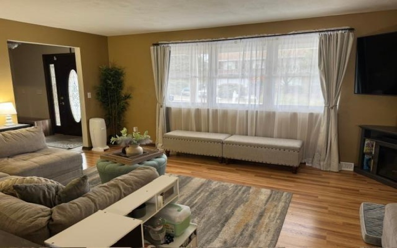 204 David Drive, Uniontown, 15401, 3 Bedrooms Bedrooms, 7 Rooms Rooms,2 BathroomsBathrooms,Residential,For Sale,David Drive,1756878
