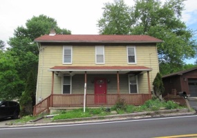 240 Penn Adamsburg Road, Penn, 15675, 2 Bedrooms Bedrooms, 4 Rooms Rooms,1 BathroomBathrooms,Residential,For Sale,Penn Adamsburg Road,1757080