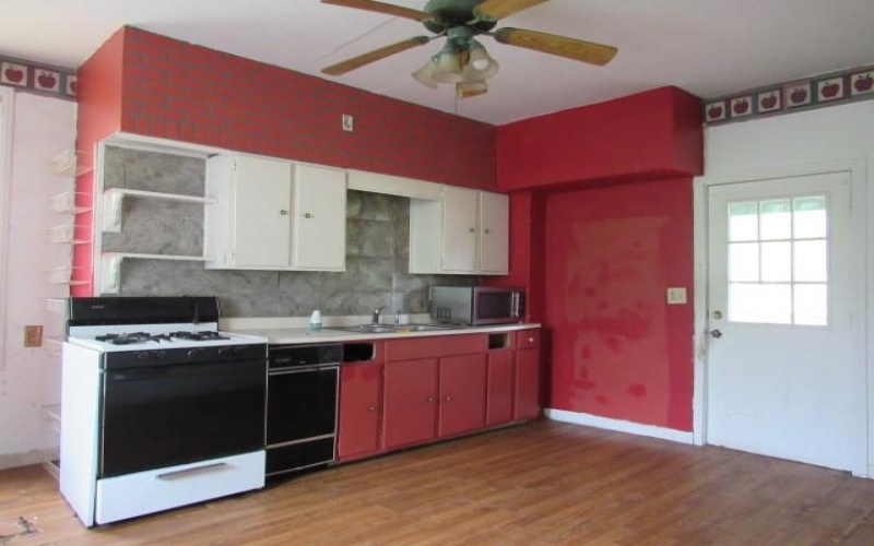 240 Penn Adamsburg Road, Penn, 15675, 2 Bedrooms Bedrooms, 4 Rooms Rooms,1 BathroomBathrooms,Residential,For Sale,Penn Adamsburg Road,1757080