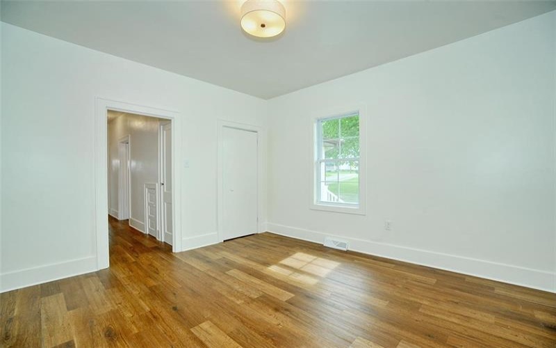 113 Third Street, Houston, 15342, 3 Bedrooms Bedrooms, 9 Rooms Rooms,2 BathroomsBathrooms,Residential,For Sale,Third Street,1757082