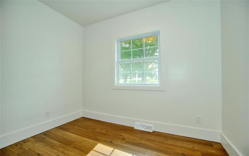 113 Third Street, Houston, 15342, 3 Bedrooms Bedrooms, 9 Rooms Rooms,2 BathroomsBathrooms,Residential,For Sale,Third Street,1757082