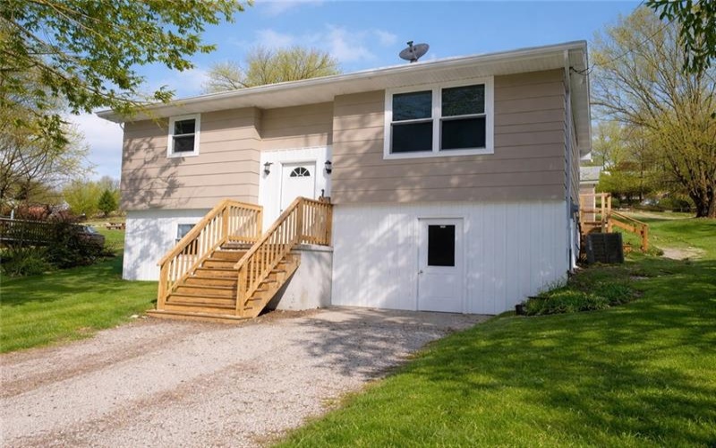 9 3rd St, Ligonier, 15658, 3 Bedrooms Bedrooms, ,2 BathroomsBathrooms,Residential,For Sale,3rd St,1738780