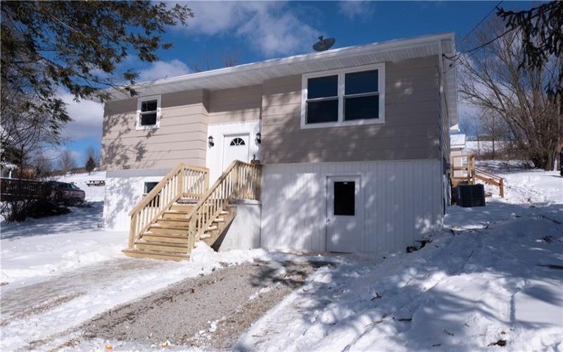 9 3rd St, Ligonier, 15658, 3 Bedrooms Bedrooms, ,2 BathroomsBathrooms,Residential,For Sale,3rd St,1738780