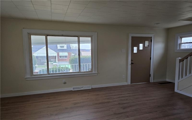 548 Summit St, New Kensington, 15068, 2 Bedrooms Bedrooms, ,2 BathroomsBathrooms,Residential,For Sale,Summit St,1754735