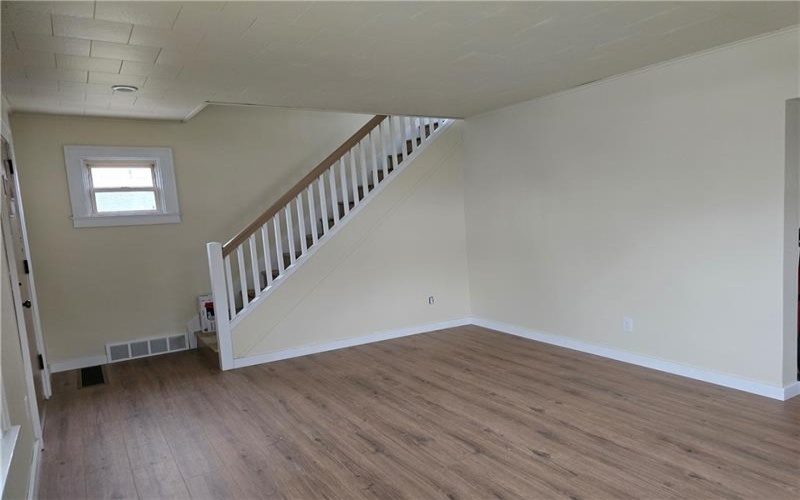 548 Summit St, New Kensington, 15068, 2 Bedrooms Bedrooms, ,2 BathroomsBathrooms,Residential,For Sale,Summit St,1754735