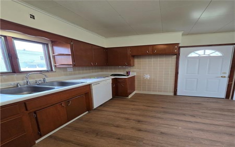 548 Summit St, New Kensington, 15068, 2 Bedrooms Bedrooms, ,2 BathroomsBathrooms,Residential,For Sale,Summit St,1754735