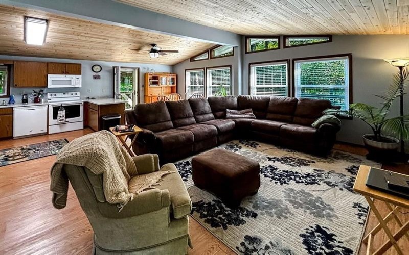 365 Shore Trl, Central City, 15926, 2 Bedrooms Bedrooms, ,2 BathroomsBathrooms,Residential,For Sale,Shore Trl,1756944