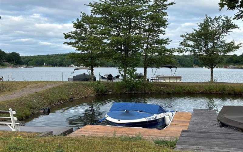 365 Shore Trl, Central City, 15926, 2 Bedrooms Bedrooms, ,2 BathroomsBathrooms,Residential,For Sale,Shore Trl,1756944