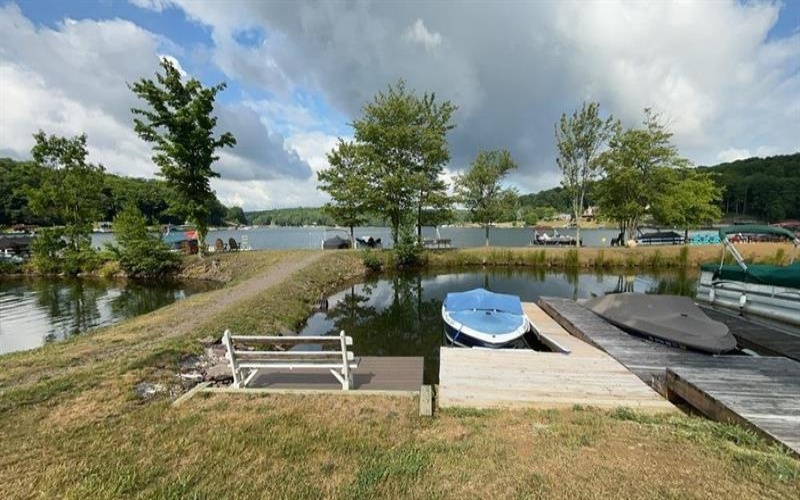 365 Shore Trl, Central City, 15926, 2 Bedrooms Bedrooms, ,2 BathroomsBathrooms,Residential,For Sale,Shore Trl,1756944