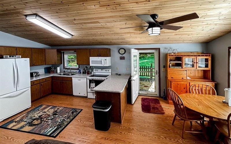 365 Shore Trl, Central City, 15926, 2 Bedrooms Bedrooms, ,2 BathroomsBathrooms,Residential,For Sale,Shore Trl,1756944