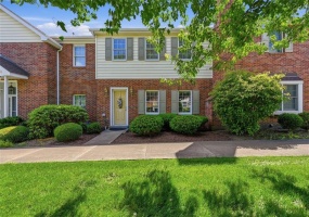 201 Boxwood Ct, McMurray, 15317, 2 Bedrooms Bedrooms, 7 Rooms Rooms,2.1 BathroomsBathrooms,Residential,For Sale,Boxwood Ct,1757045