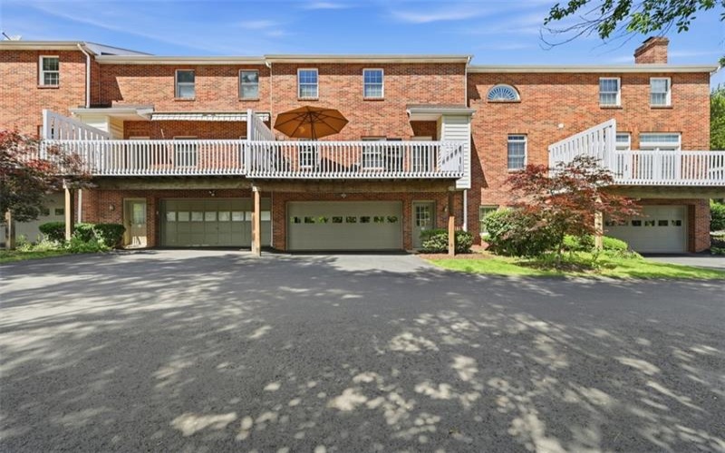 201 Boxwood Ct, McMurray, 15317, 2 Bedrooms Bedrooms, 7 Rooms Rooms,2.1 BathroomsBathrooms,Residential,For Sale,Boxwood Ct,1757045