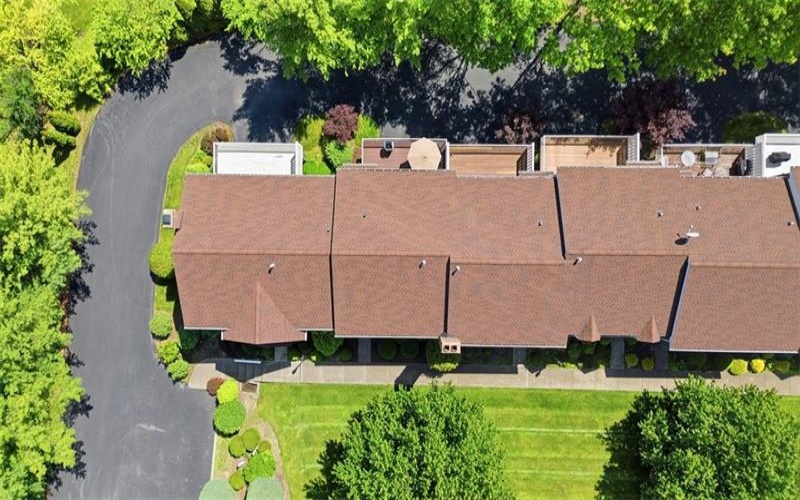 201 Boxwood Ct, McMurray, 15317, 2 Bedrooms Bedrooms, 7 Rooms Rooms,2.1 BathroomsBathrooms,Residential,For Sale,Boxwood Ct,1757045