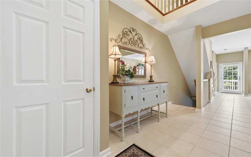 201 Boxwood Ct, McMurray, 15317, 2 Bedrooms Bedrooms, 7 Rooms Rooms,2.1 BathroomsBathrooms,Residential,For Sale,Boxwood Ct,1757045