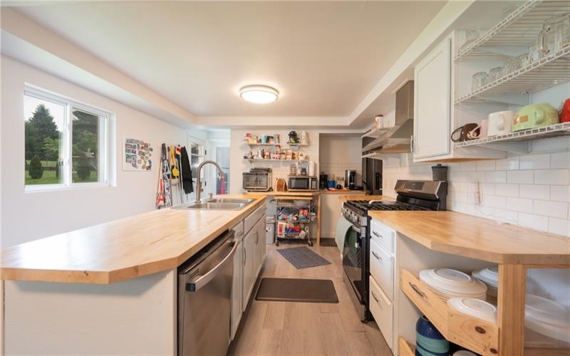 22 Catherine Ave, Latrobe, 15650, 3 Bedrooms Bedrooms, ,2 BathroomsBathrooms,Residential,For Sale,Catherine Ave,1757049