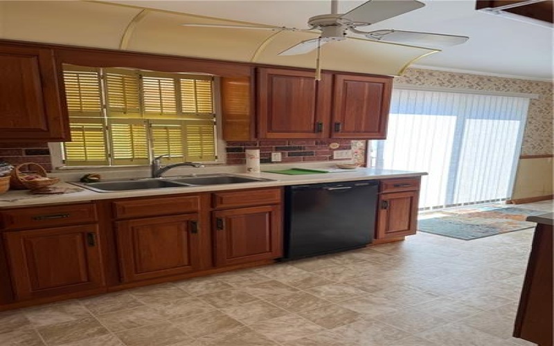 432 Violet Dr, Lower Burrell, 15068, 3 Bedrooms Bedrooms, 7 Rooms Rooms,1 BathroomBathrooms,Residential,For Sale,Violet Dr,1757076