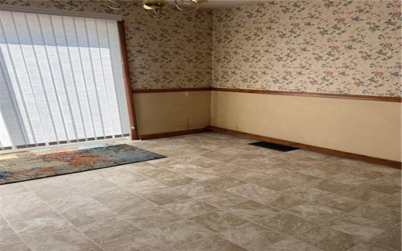 432 Violet Dr, Lower Burrell, 15068, 3 Bedrooms Bedrooms, 7 Rooms Rooms,1 BathroomBathrooms,Residential,For Sale,Violet Dr,1757076