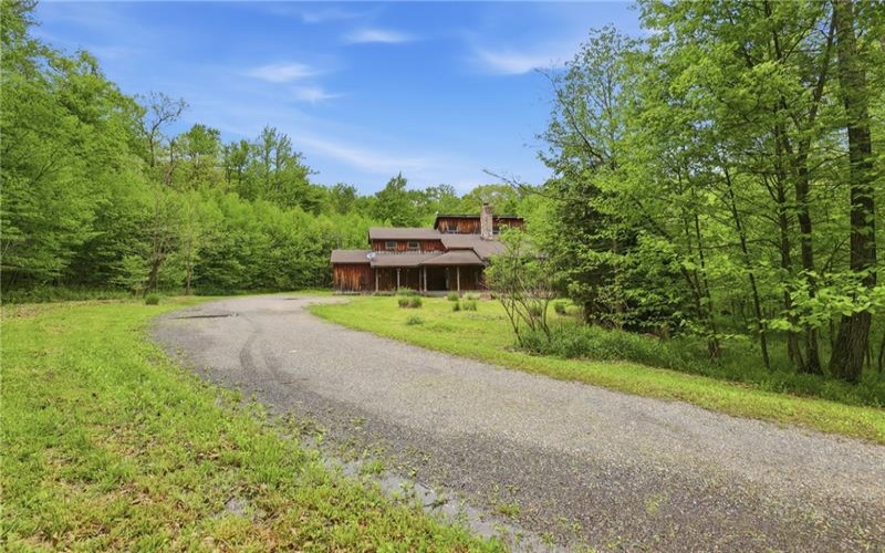 288 Ft Dewart Ln, Central City, 15926, 3 Bedrooms Bedrooms, 7 Rooms Rooms,2 BathroomsBathrooms,Residential,For Sale,Ft Dewart Ln,1757098