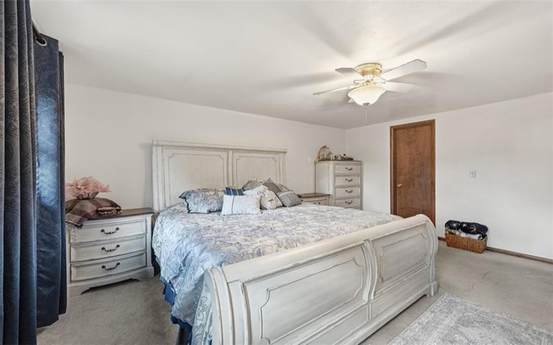 576 Carroll Dr, Irwin, 15642, 3 Bedrooms Bedrooms, 8 Rooms Rooms,2.1 BathroomsBathrooms,Residential,For Sale,Carroll Dr,1757156
