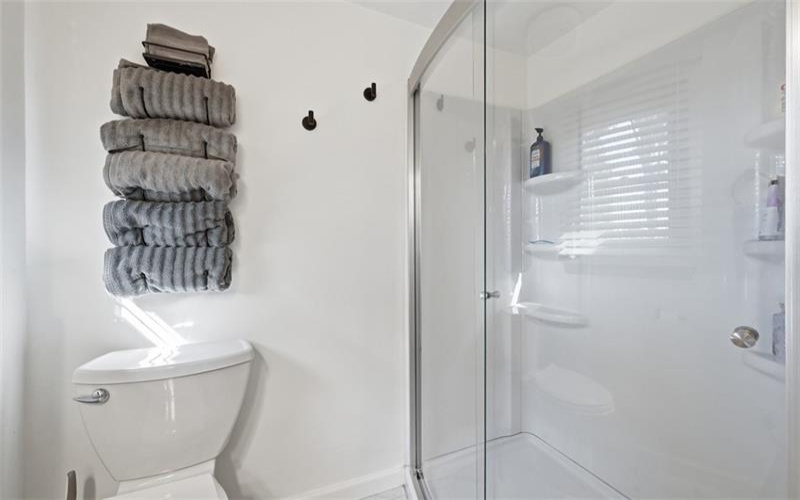 576 Carroll Dr, Irwin, 15642, 3 Bedrooms Bedrooms, 8 Rooms Rooms,2.1 BathroomsBathrooms,Residential,For Sale,Carroll Dr,1757156