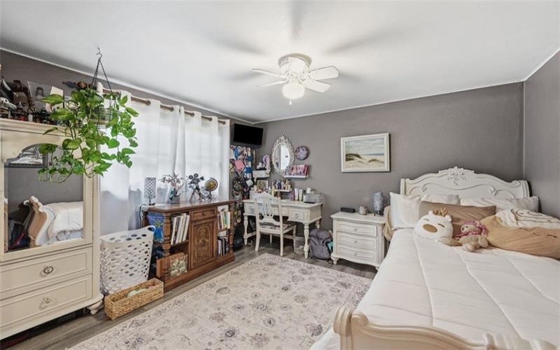 576 Carroll Dr, Irwin, 15642, 3 Bedrooms Bedrooms, 8 Rooms Rooms,2.1 BathroomsBathrooms,Residential,For Sale,Carroll Dr,1757156