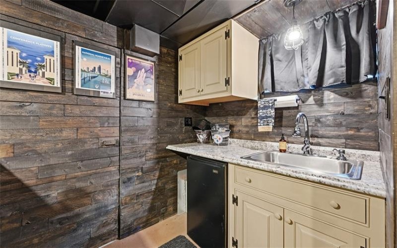 576 Carroll Dr, Irwin, 15642, 3 Bedrooms Bedrooms, 8 Rooms Rooms,2.1 BathroomsBathrooms,Residential,For Sale,Carroll Dr,1757156