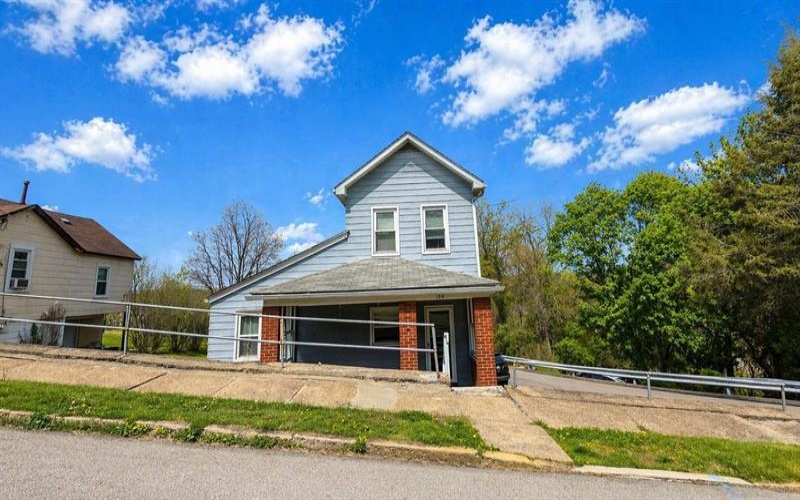 100 Lowell STREET, Vandergrift, 15690, 3 Bedrooms Bedrooms, 7 Rooms Rooms,1.1 BathroomsBathrooms,Residential,For Sale,Lowell,1752687