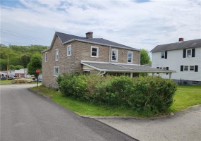 109 Pittsburgh Rd, Bentleyville, 15314, 4 Bedrooms Bedrooms, 8 Rooms Rooms,2 BathroomsBathrooms,Residential,For Sale,Pittsburgh Rd,1752736