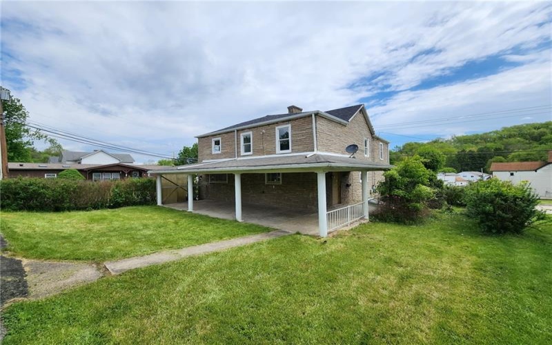 109 Pittsburgh Rd, Bentleyville, 15314, 4 Bedrooms Bedrooms, 8 Rooms Rooms,2 BathroomsBathrooms,Residential,For Sale,Pittsburgh Rd,1752736