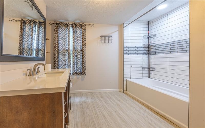 123 Union St, Uniontown, 15401, 4 Bedrooms Bedrooms, ,2.1 BathroomsBathrooms,Residential,For Sale,Union St,1755802