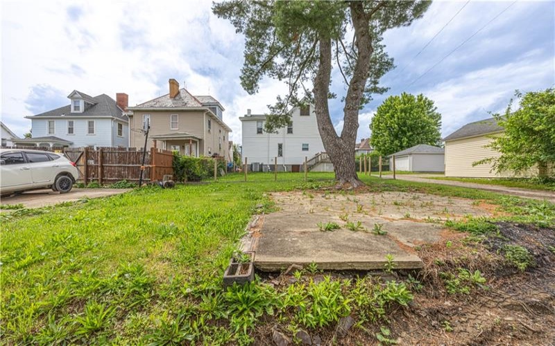 123 Union St, Uniontown, 15401, 4 Bedrooms Bedrooms, ,2.1 BathroomsBathrooms,Residential,For Sale,Union St,1755802